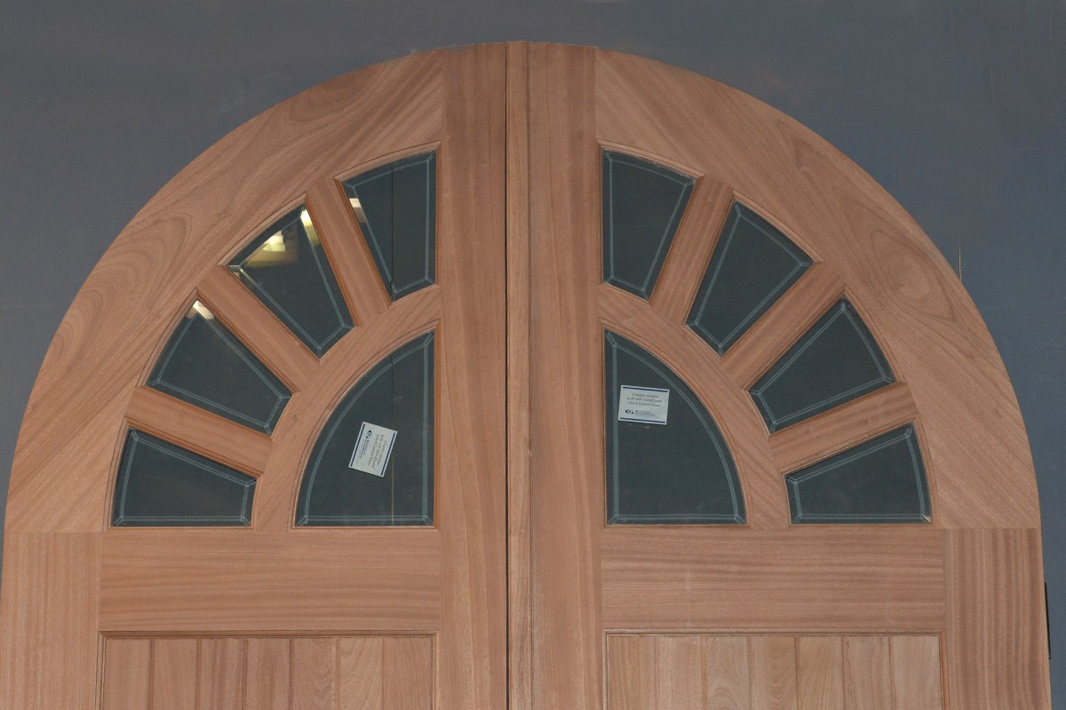 sapele door detail